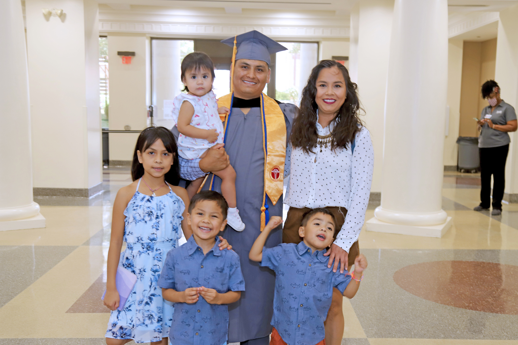 Hinds CC Nursing/ Allied Health Graduates Celebrate with Families