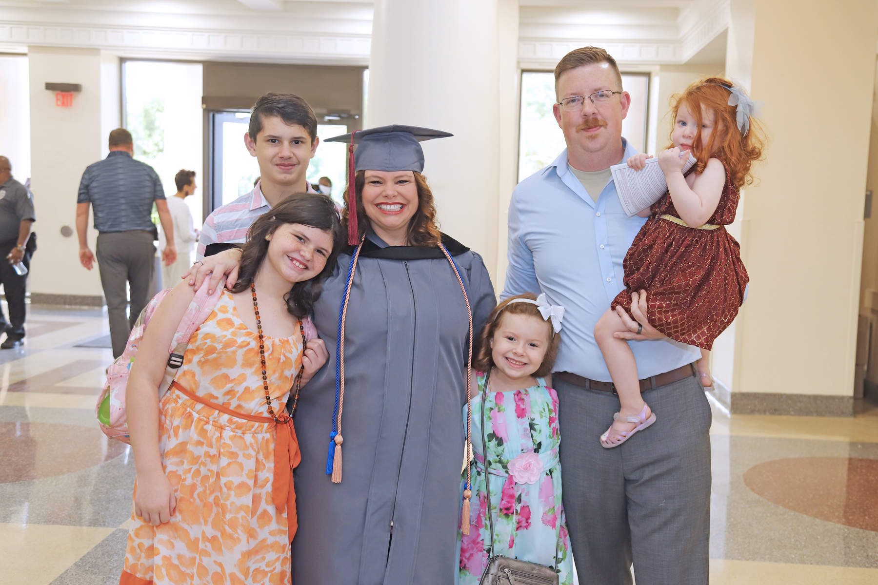 Hinds CC Nursing/ Allied Health Graduates Celebrate with Families additional image