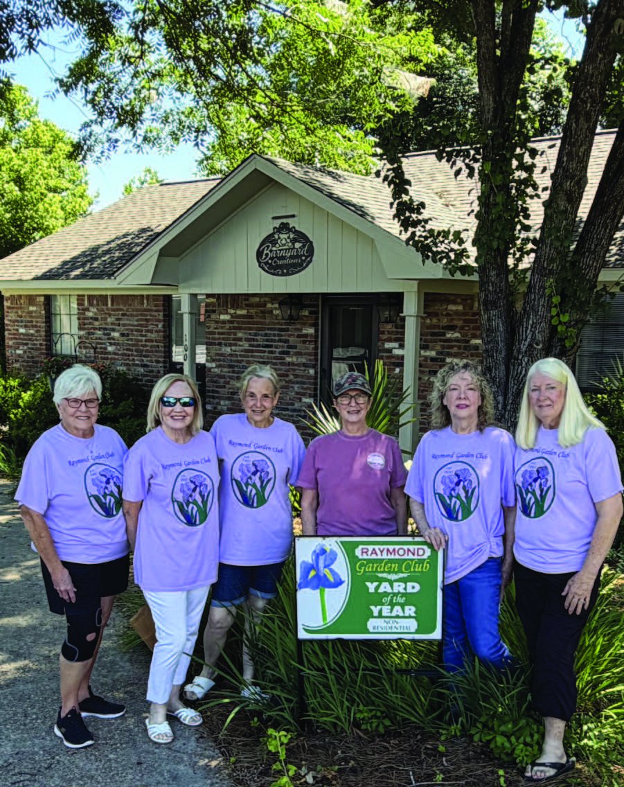 Raymond Garden Club News