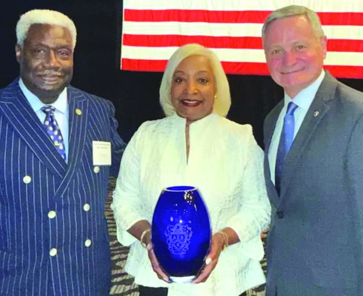 Former MC Law Dean Receives Fifth Circuit Professionalism Award