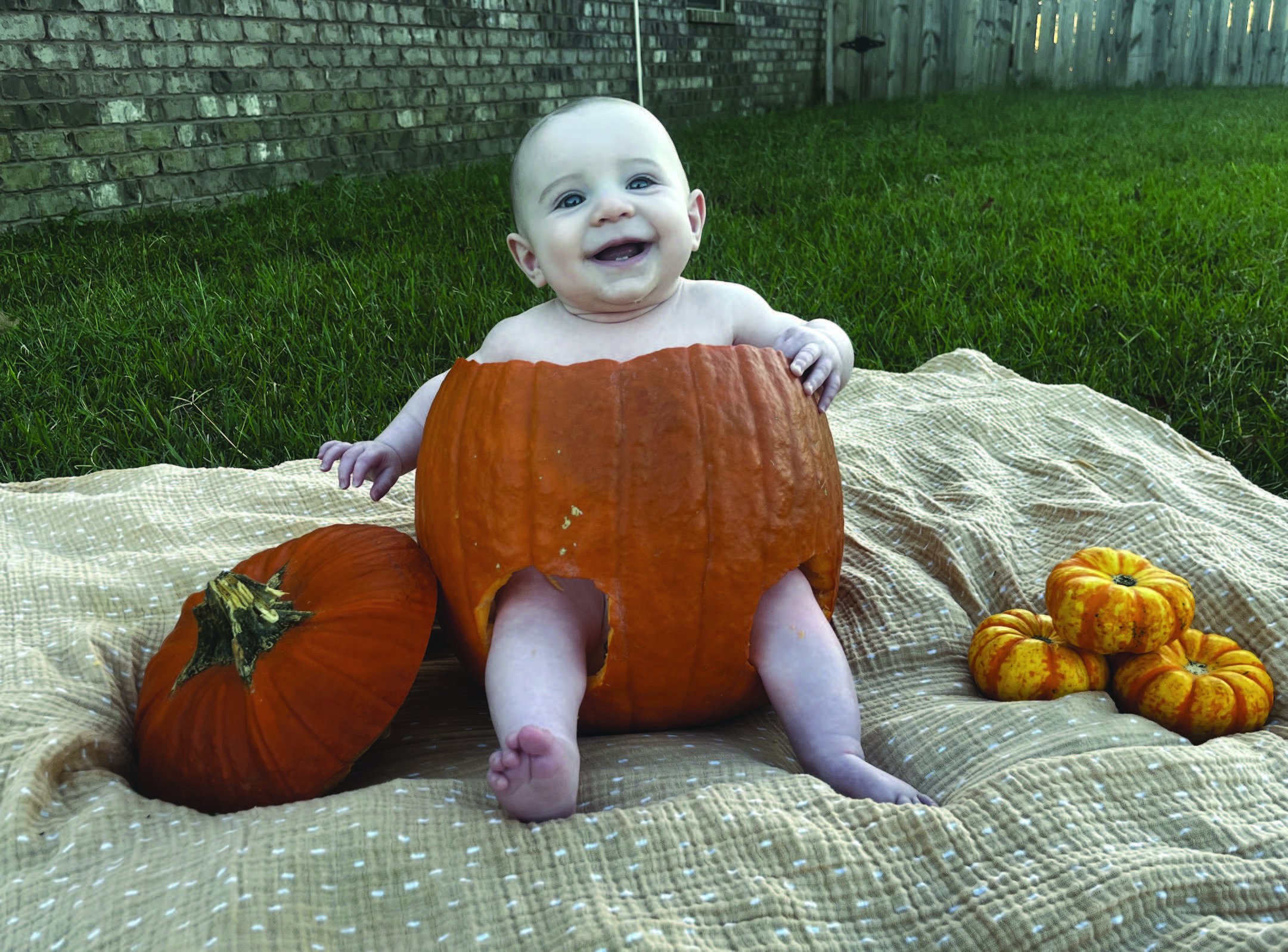 PUMPKIN TRADITION CONTINUES WITH BABY EVERETT REID OLIVER